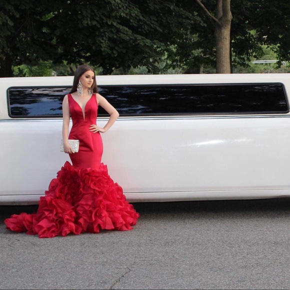 Lucci Lu Dresses & Skirts - LUCCI LU RED MERMAID PROM DRESS 8206
